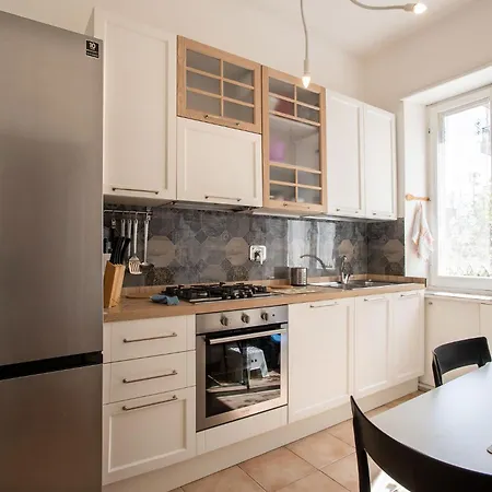 Carpegna Park By Cornelia Subway Apartment Rom