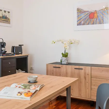Carpegna Park By Cornelia Subway Apartment